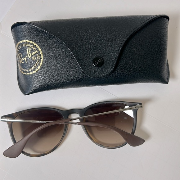 Ray-Ban Brown Tortoiseshell Round Sunglasses with Black Case main image 10